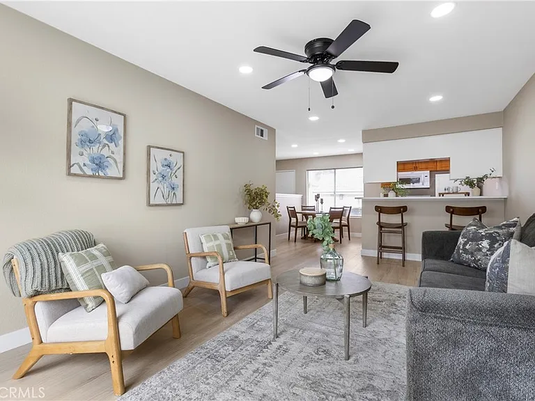 732 W Lambert Rd #34 — Photo 4