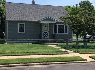 718 Cooper St, Florence, NJ 08518