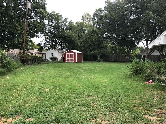 2nd image of 1223 Benson Dr