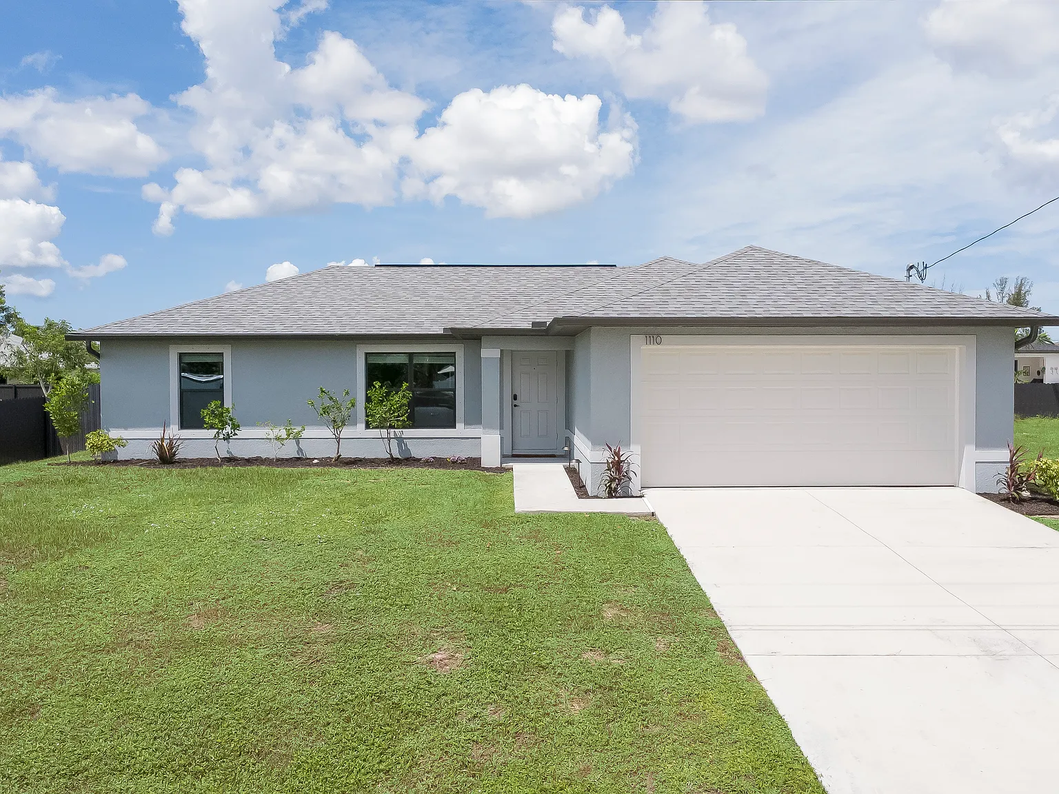 3 bed, 1272 sqft, $2,200 — Photo 1