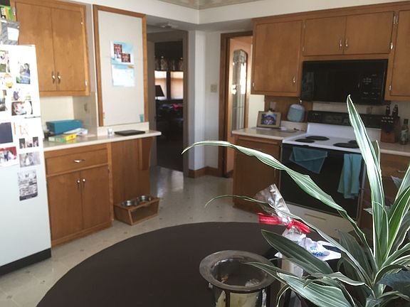 3rd image of 8621-21A Stickney Ave #8621