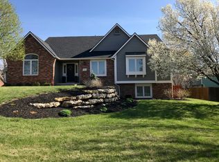 1012 Langston Ct, Lawrence, KS 66049