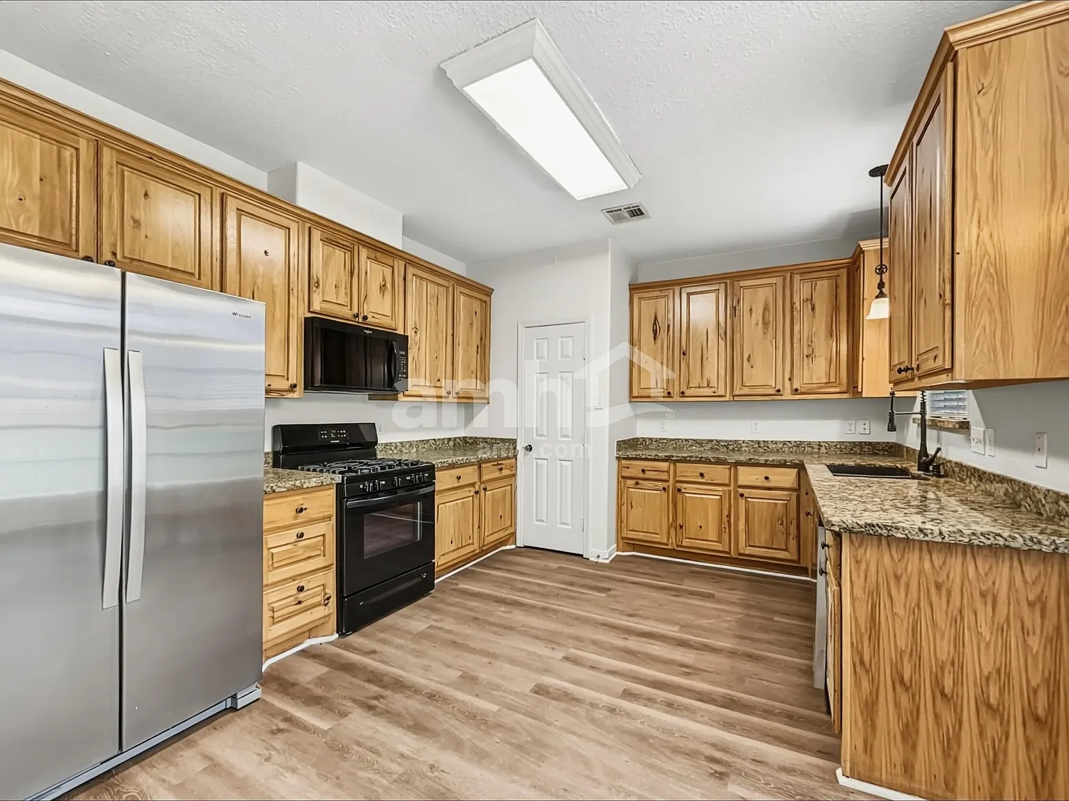 5 bed, 3.5 bath, 2992 sqft, $2,875 — Photo 3