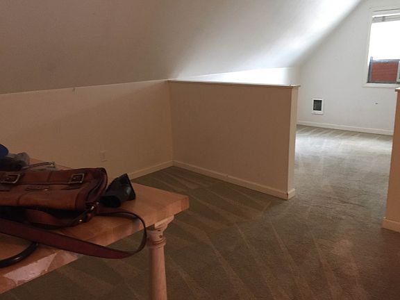 5th image of 422 W Alder St #1/2