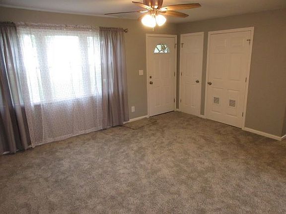 3rd image of 2445 Northdale Dr