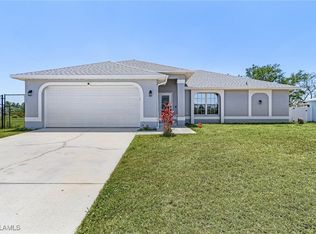 1622 NW 26th St, Cape Coral, FL 33993