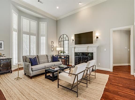 5th image of 18108 Hollow Oak Ct