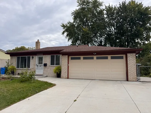 30080 Avondale Dr, Madison Heights, MI 48071