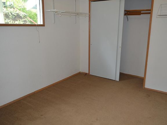 Bedroom in the main floor