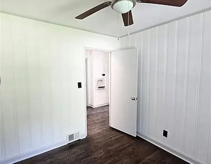 2863 Catalina Dr — Photo 11