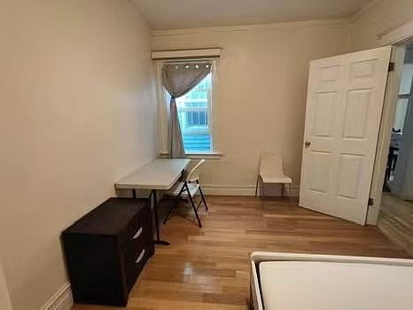 2nd image of 230 Granada Ave