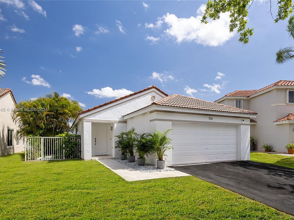 1st image of 754 San Remo Dr