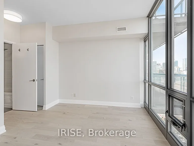 33 Mill St #1702 — Photo 15