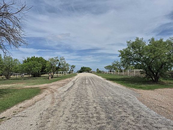 4th image of 114 Ponderosa Dr