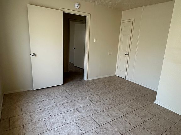 5th image of 6718 Rowell Ct