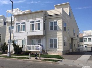 6910 Beach Front Rd, Far Rockaway, NY 11692