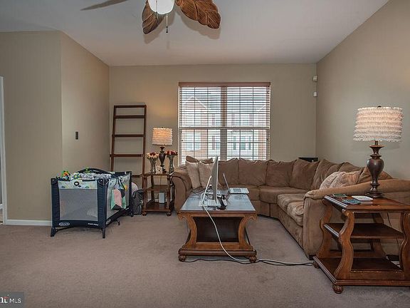 3rd image of 5 Dolmen Ln