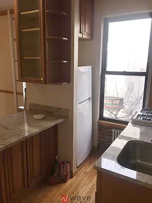 Rented by Wave Real Estate Group | media 21