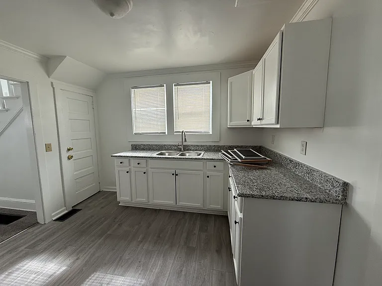 615 Calhoun St — Photo 5