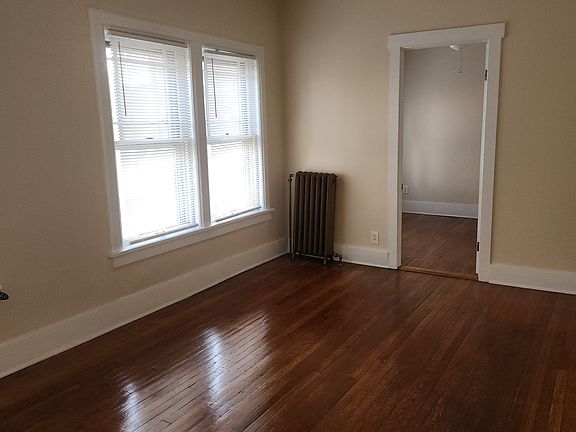 2nd image of 510 5th St NW APT 5