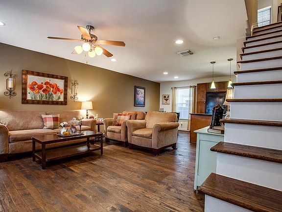4th image of 4722 Bradford Dr #4722B
