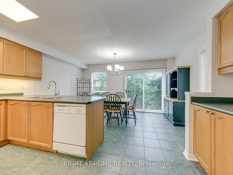 38 Fairview Rd W #38 — Photo 14