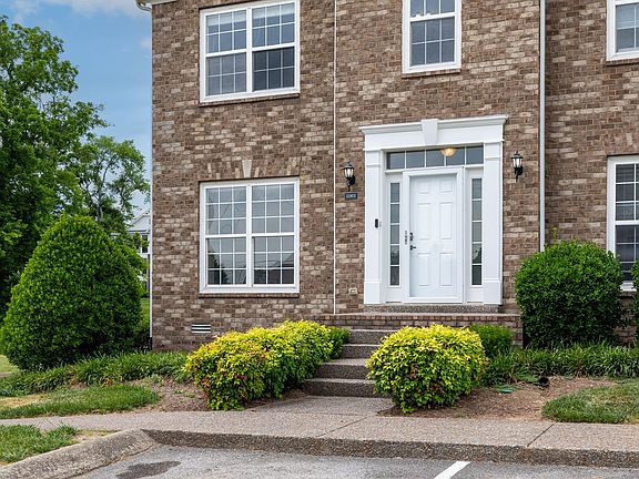 4th image of 1001 McKenna Dr