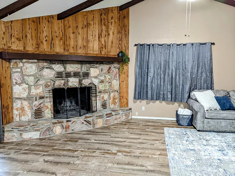 1580 S Destry Ln — Photo 17