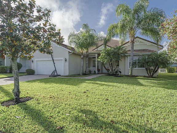 3rd image of 226 NW Magnolia Lakes Blvd