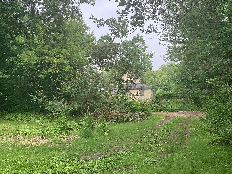 2nd image of 55 Poplar St