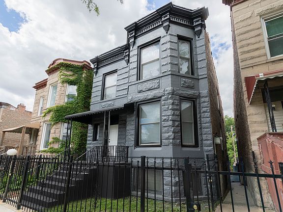 2nd image of 3902 W Fillmore St