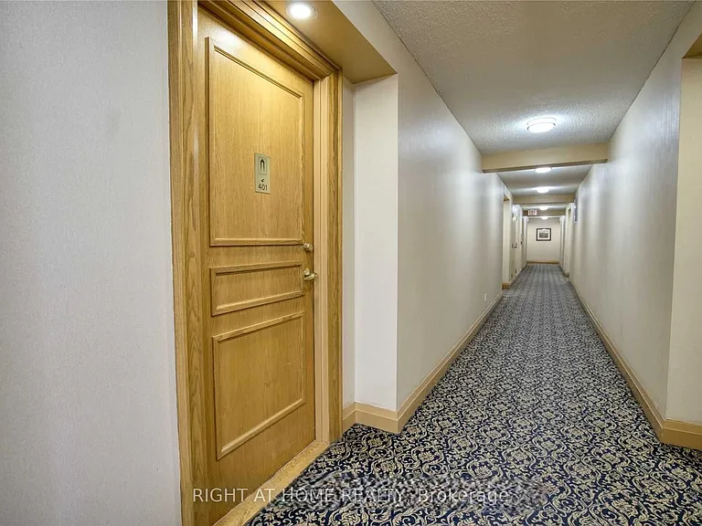 29 Northern Heights Dr #401 — Photo 4