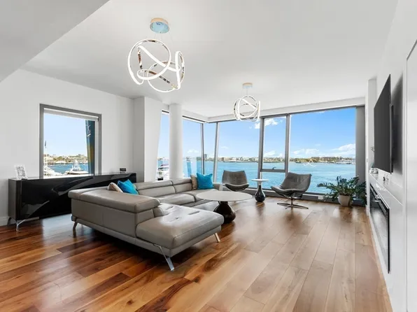 300 Pier 4 Blvd #5C, Boston, MA 02210
