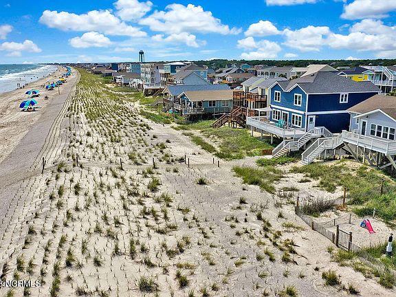 3rd image of 1113 E Beach Drive