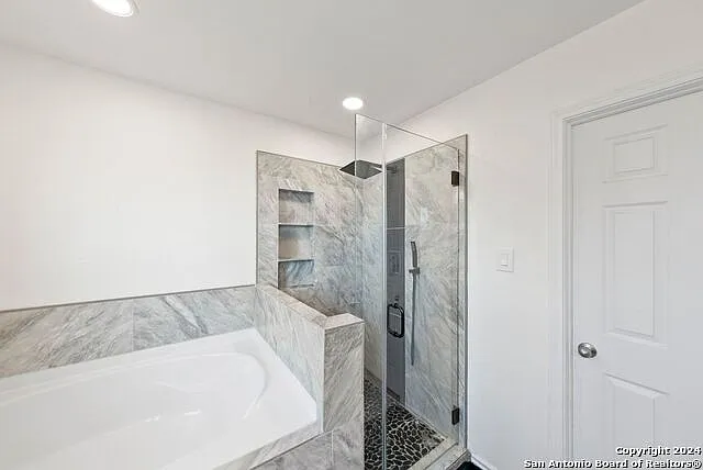 6830 Beltran Pass — Photo 14