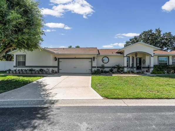 6323 Silver Lakes Dr E, Lakeland, FL 33810