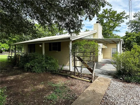 259 Pecan Dr, Marksville, LA 71351