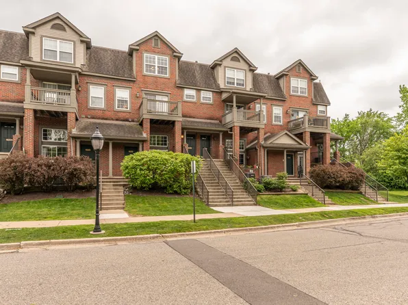 2912 Barclay Way, Ann Arbor, MI 48105