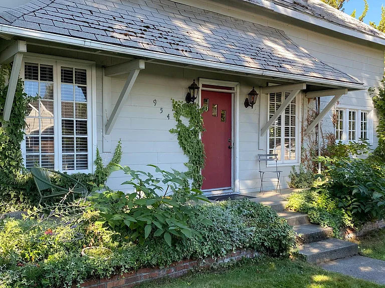 Breezy Ln — Photo 17