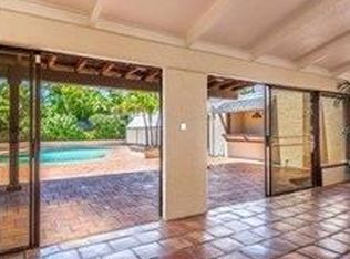 4678 Kahala Ave, Honolulu, HI 96816