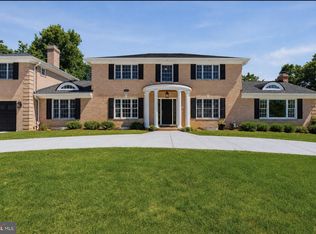 1337 Kingston Ave, Alexandria, VA 22302