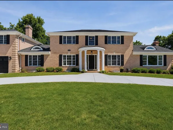 1337 Kingston Ave, Alexandria, VA 22302