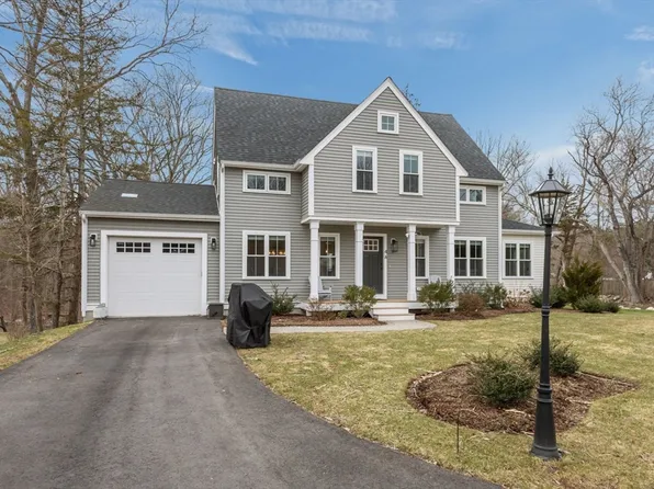 4 Goodspeed Ln #A, South Easton, MA 02375