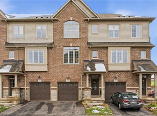 257 Parkside Dr #17, Hamilton, ON L8B0W5