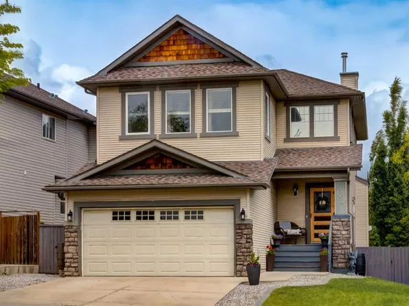 158 SW Westland St, Okotoks, AB T1S 0B3