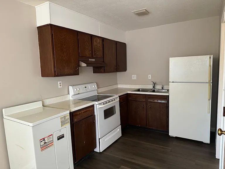 4292 Walnut Rd — Photo 4