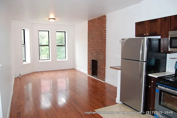 Rented by Bohemia Realty Group | media 6