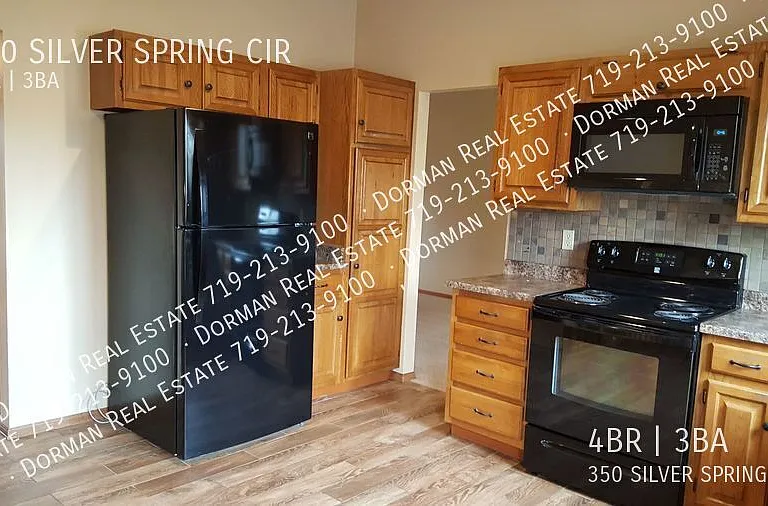 350 Silver Spring Cir — Photo 3