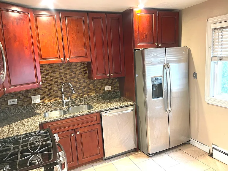 1240 W Farwell Ave #3 — Photo 3