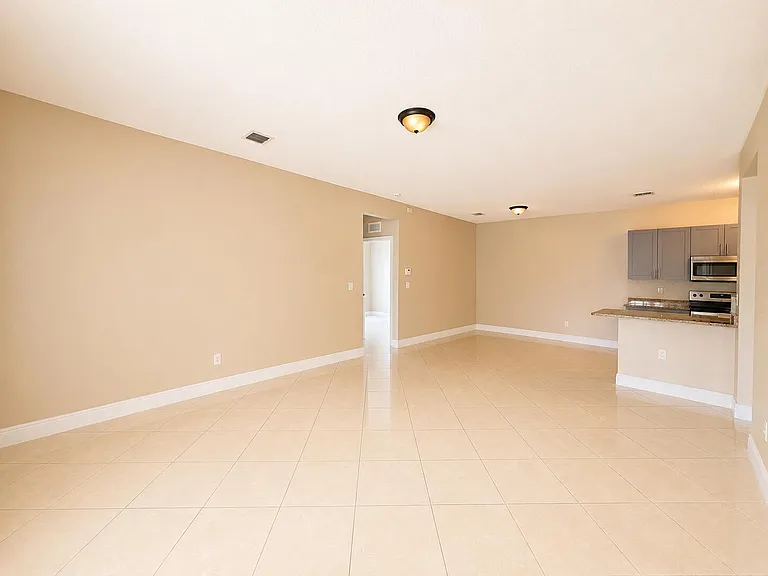 3549 Forest Hill Blvd #25 — Photo 5